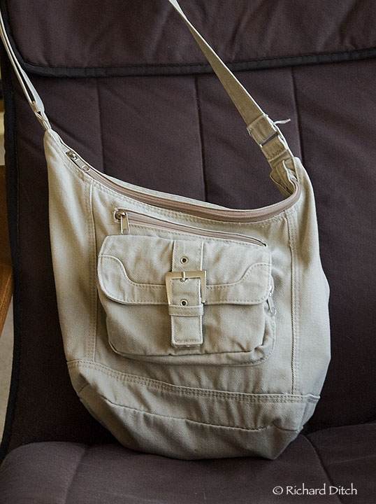camera bag purse. It#39;s not a purse, it#39;s a camera bag! » Purse Camera Bag 001A-720